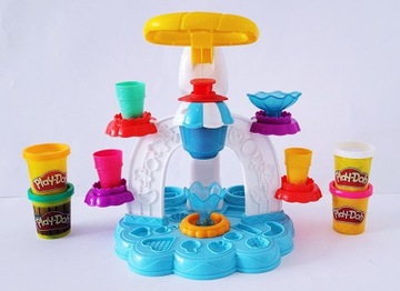 Zestaw kreatywny Play-Doh Zakręcona Lodziarnia 