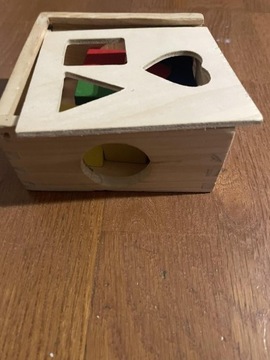 Zabawka drewniana sorter kilka kształtów 