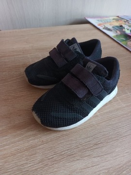 Adidasy Adidas chłopięce roz 25