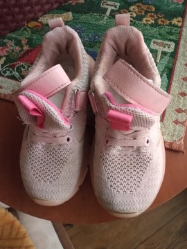 Buty dla dziecka  lekkie CSCK  S. Rozmiar 29.