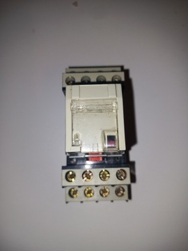 RHN412B Telemecanique Zelio Relay 