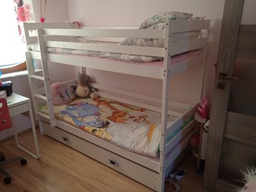 Biurko szkolne ( podwójne) + łóżko ( podwójne ) 