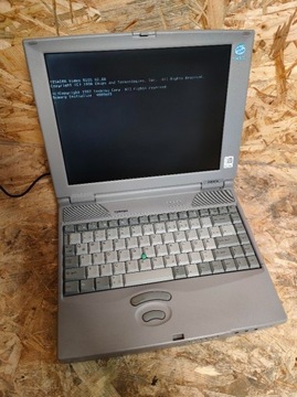 RETRO LAPTOP TOSHIBA 220CS 