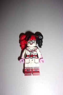 lego harley quinn nurse figurka figur Set 71017