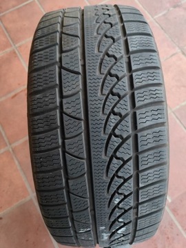 Opona Petlas Snow Master W651 225/40 R18 zimowa 