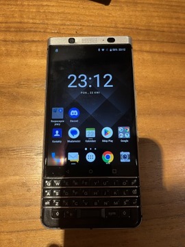 Blackberry KeyOne Opis