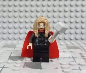 Thor  - seria LEGO Marvel 