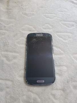 Samsung Galaxy S3 I9301i uszkodzony 