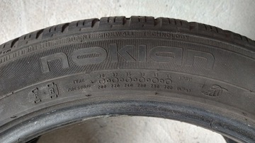 ZIMA Nokian 235/45 R17 komplet 4 opony bdb stan