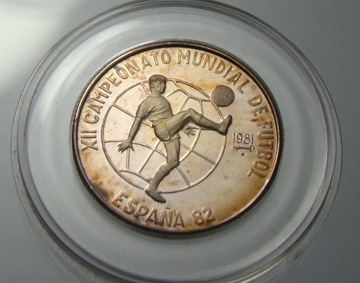 5 Pesos Mundial Cuba 1981. Stan L-