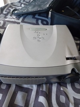 Projektor Acer model PD 110 z