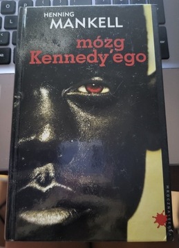 Henning Mankell mózg Kennedy'ego