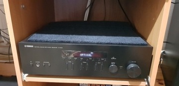 Amplituner sieciowy stereo Yamaha R-N301