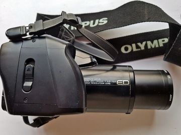 3.  Olympus  IS 1000