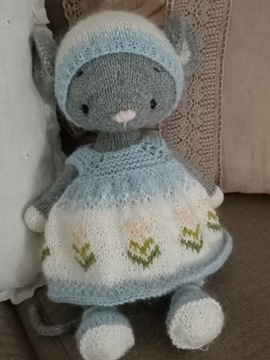 Śliczna myszka amigurumi 