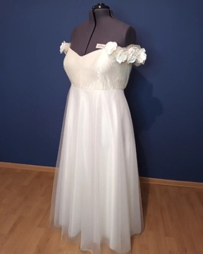 Suknia ślubna tiulowa 44