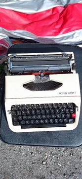Maszyna do pisania privileg 270 t