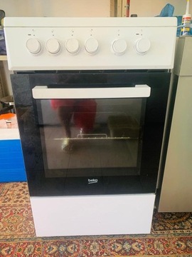 Kuchenka elektryczna Beko 430V