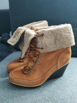 Buty botki na koturnie Timberland 39