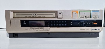 Magnetowid Odtwarzacz VHS Hitachi VT-33E VT 33 E