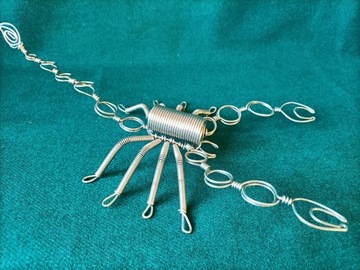 Skorpion zodiak figurka z drutu prezent dekoracja