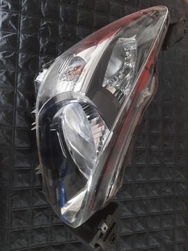 Mazda 2 DJ lampa prawa