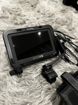 Monitor podglądowy SmallHD Focus 5 + dodatki