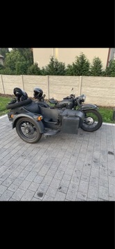 Motocykl BMW z wózkiem bocznym 