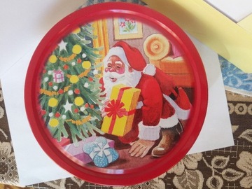 Blaszane świąteczne okrągłe pudełko na ciastka