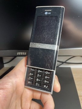 Telefon LG KE800