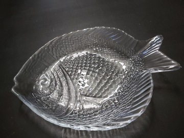 Pasabahce- szklana patera w kształcie ryby-lata 90