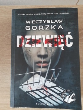 Dziewięć- Mieczysław Gorzka