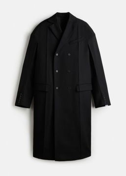 Czarny płaszcz z limitowanej kolekcji Rokh dla H&M