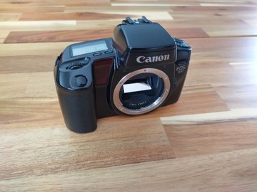 Aparat Canon EOS 100