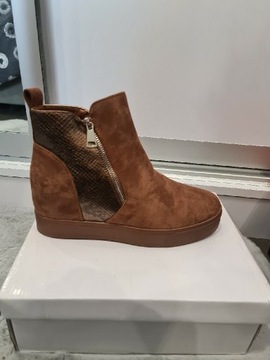 Buty carmelowe 