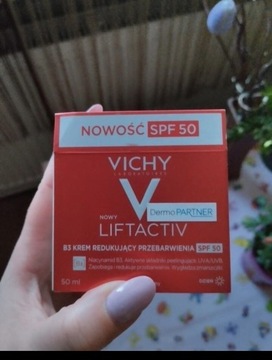 Vichy Liftactiv,redukujący przebarwienia SPF50