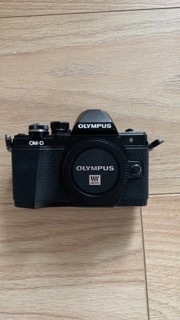 Olympus OM-D E-M10 Mark II + dwa obiektywy