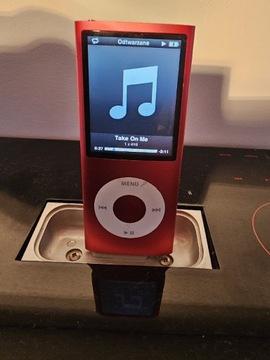 IPod red 8 gb czytaj opis