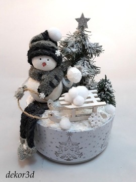 Dekoracja zimowa z bałwankiem świąteczna ozdoba