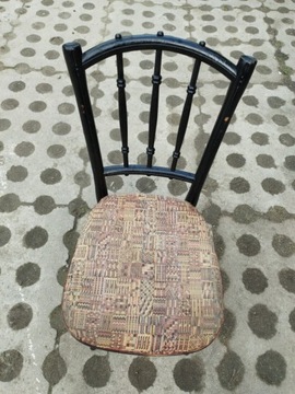 Stare gięte krzesło