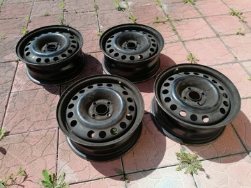 Felgi stalowe 15"" 4x100 w bardzo dobrym stanie 