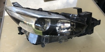 Lampa prawa przednia mazda 3 2015-2018