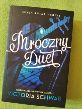 Mroczny duet - Victora Schwab