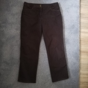 Czekoladowe spodnie jeans 46