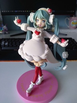 Miku Strawberry Shortcake Furyu anime figurka