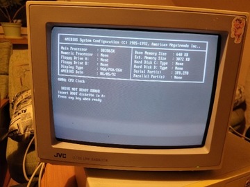 Monitor retro CRT JVC