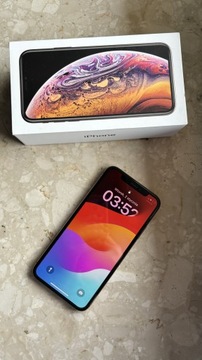 iPhone  XS  64GB