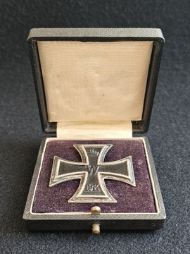 Krzyż żelazny 1 klasa 1914 w pudełku syg. KAG.