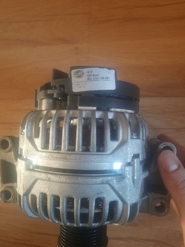 Alternator Hella  8EL 012 428-351  do Mercedesa