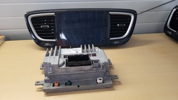 Chrysler Pacifica radio nawigacja Uconnect VP3 VP4